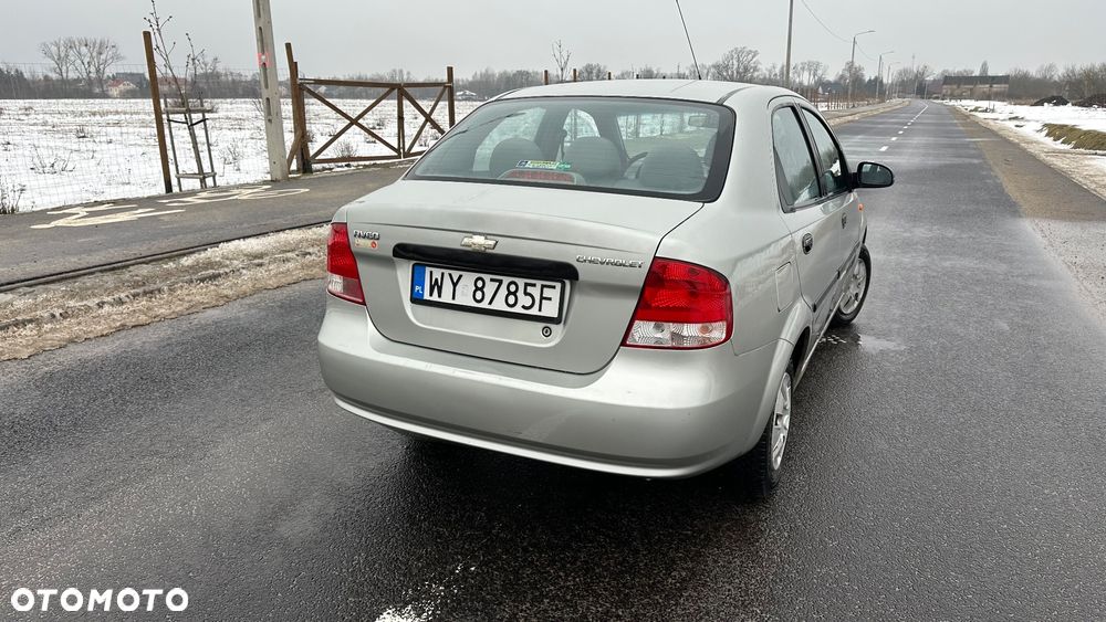 Chevrolet Aveo - 7