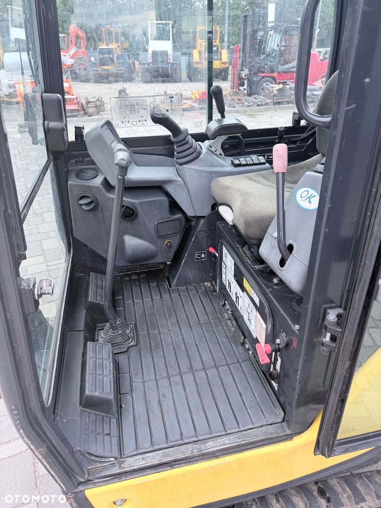 Yanmar SV18 - 10
