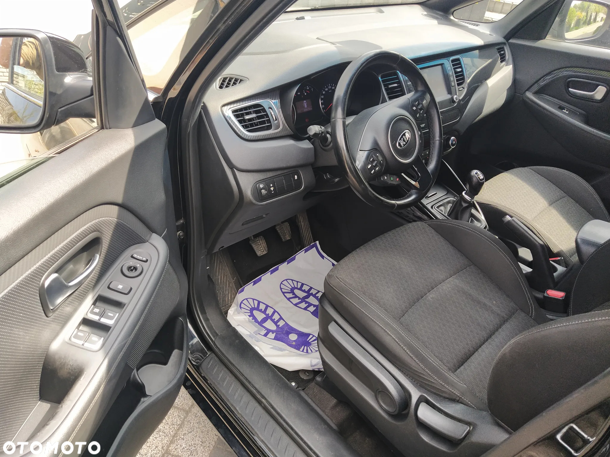 Kia Carens 1.7 CRDi 141 Edition 7 - 13