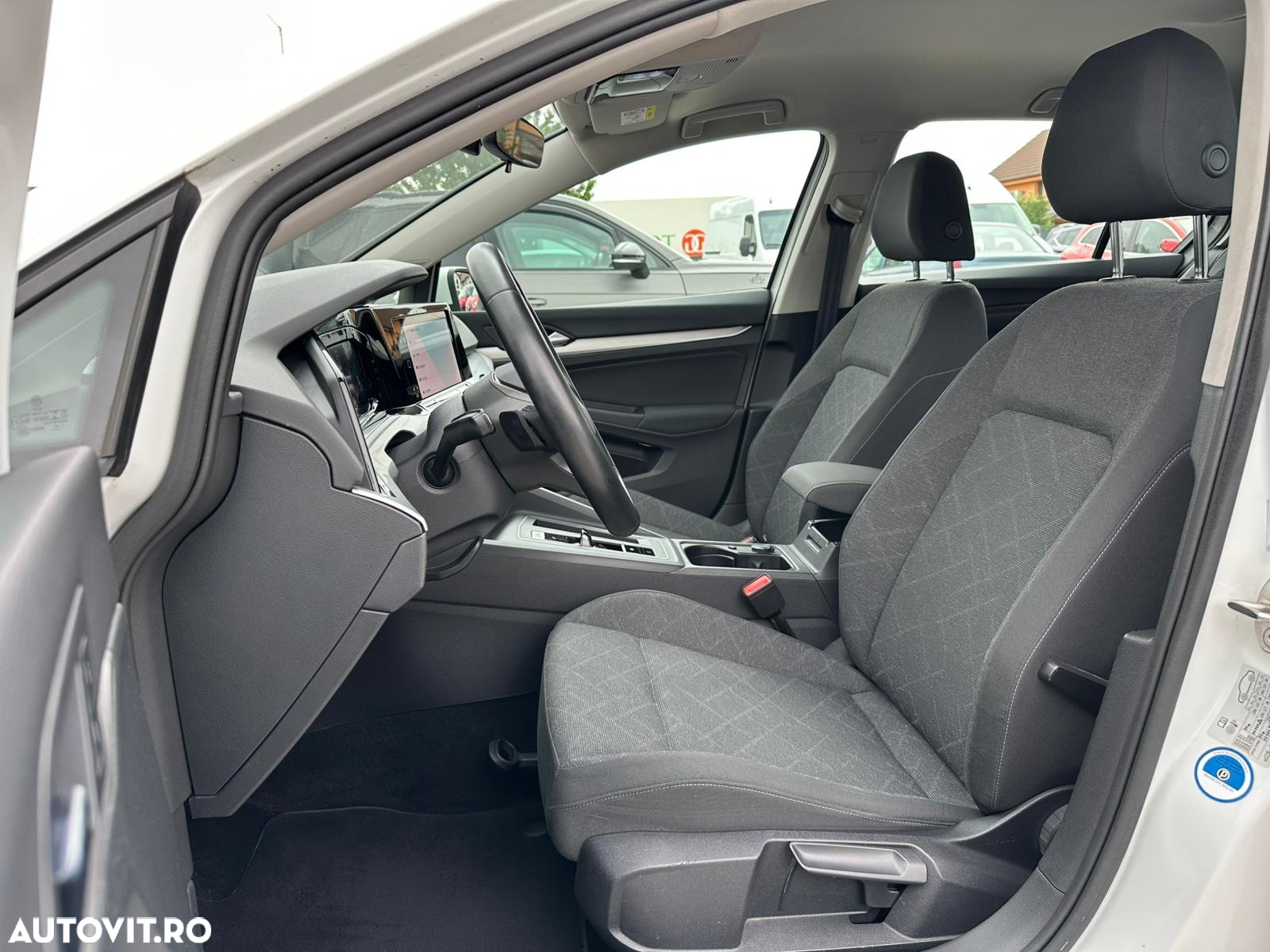 Volkswagen Golf 2.0 TDI SCR DSG Life - 19