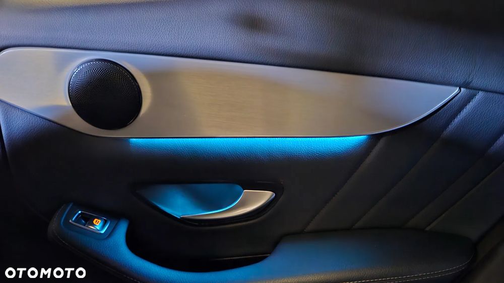 Mercedes-Benz GLC 250 4Matic 9G-TRONIC AMG Line - 28