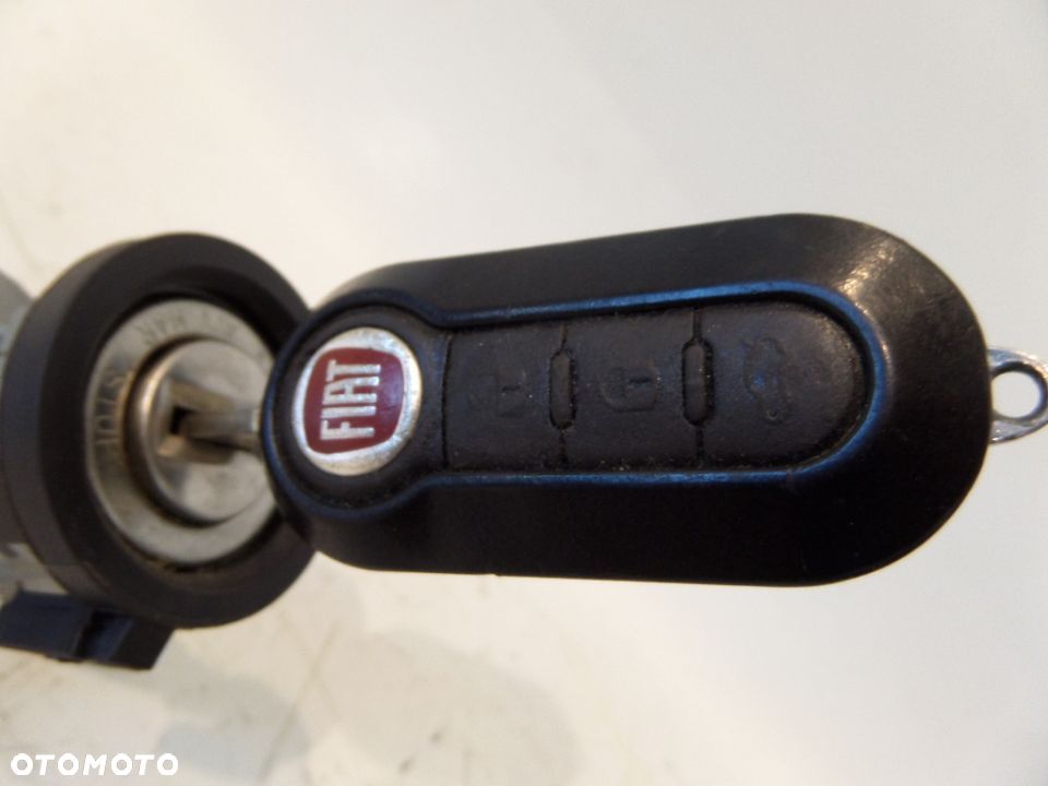 FIAT 500L STACYJKA KLUCZYK PILOT 505254280 - 5