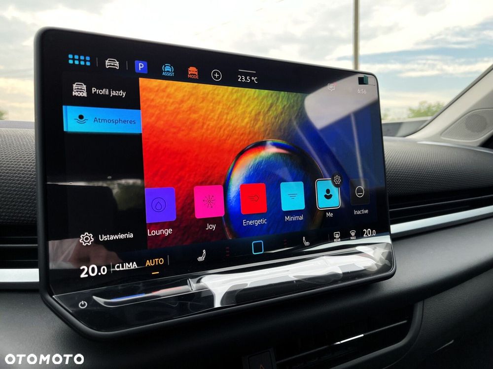 Volkswagen T-Roc 1.5 eTSI Style DSG - 23