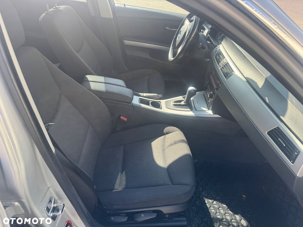 BMW Seria 3 330d DPF - 11