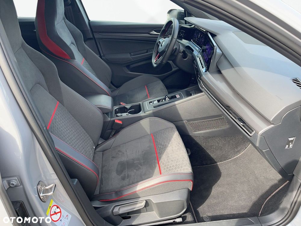 Volkswagen Golf - 15