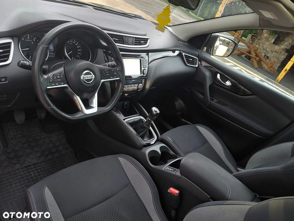 Nissan Qashqai - 25