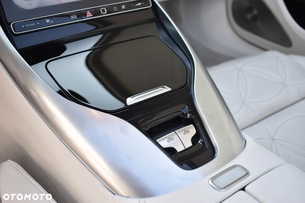 Mercedes-Benz Maybach SL 680 - 24