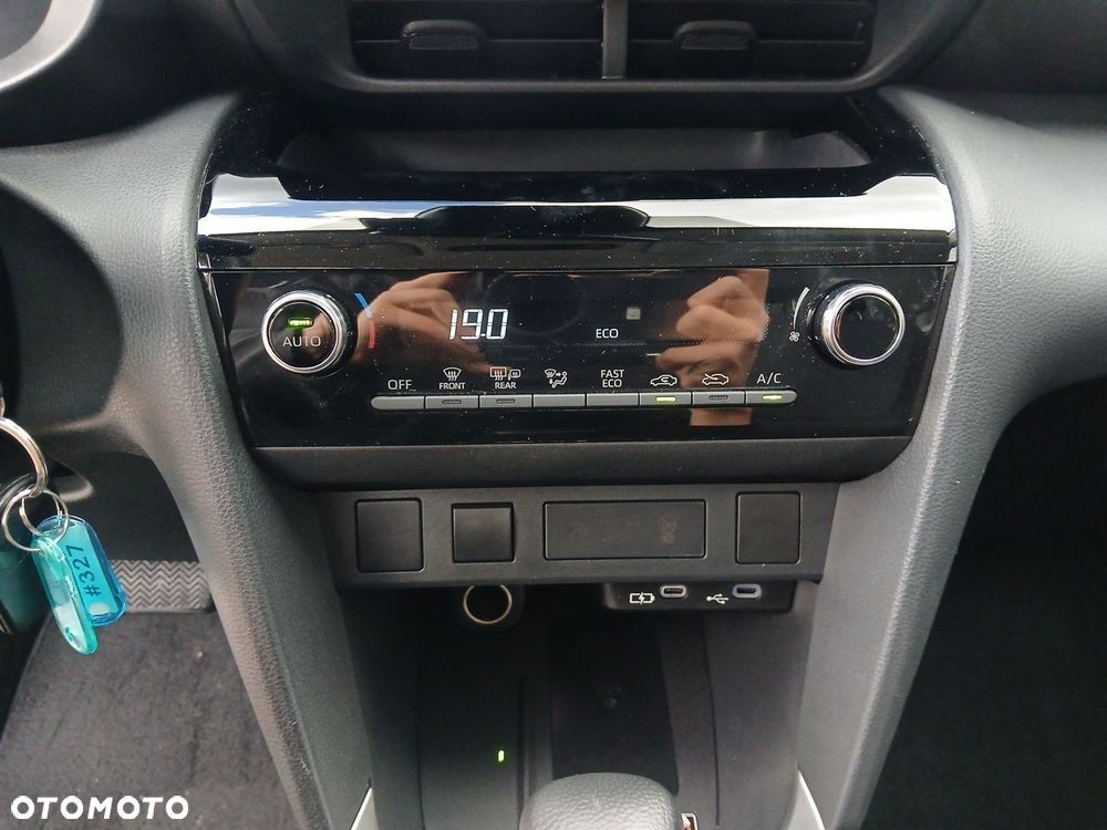 Toyota Yaris Cross Hybrid 1.5 Comfort - 31