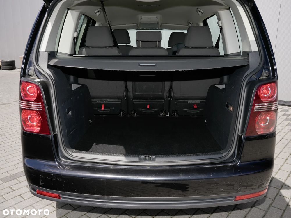 Volkswagen Touran 1.9 TDI DSG - 14