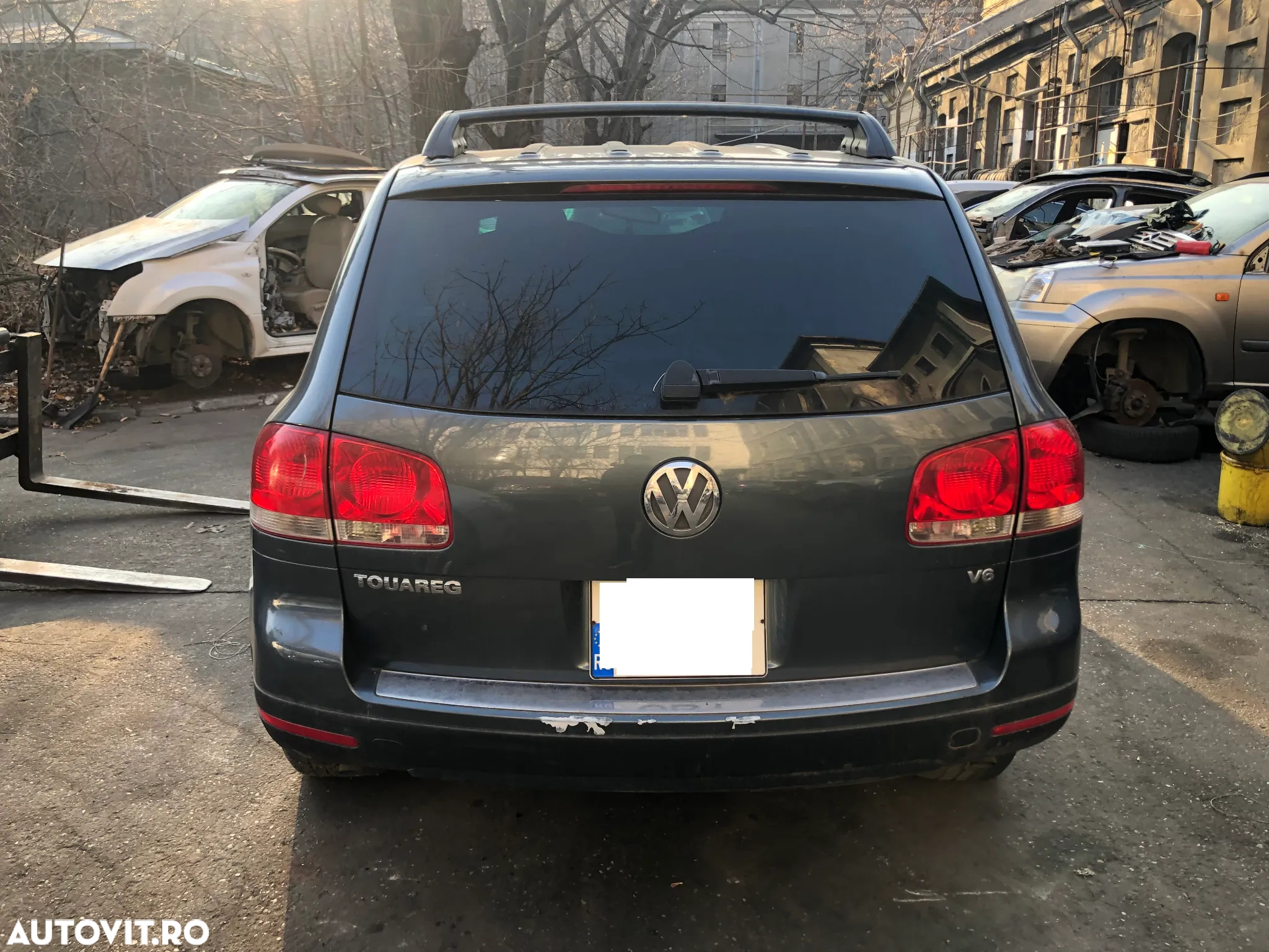 Dezmembrez VW Volkswagen Touareg 3.2 benzina 2006 - 2