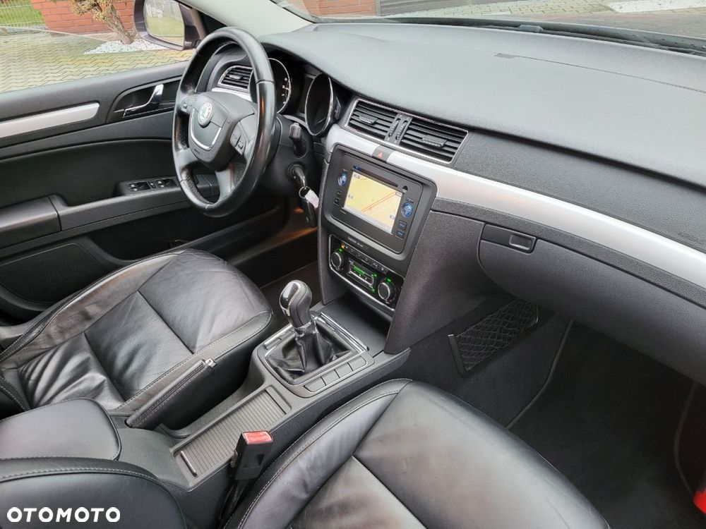 Skoda Superb - 33