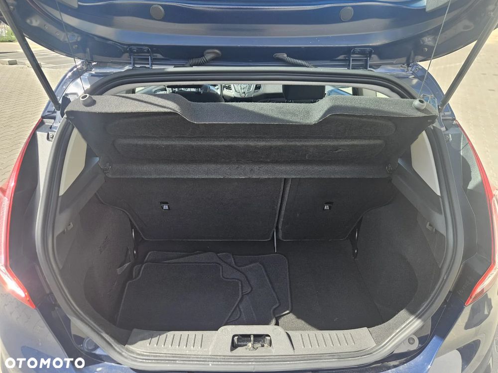 Ford Fiesta 1.25 Ambiente - 2