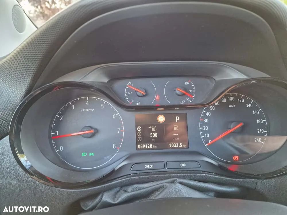 Opel Crossland - 16
