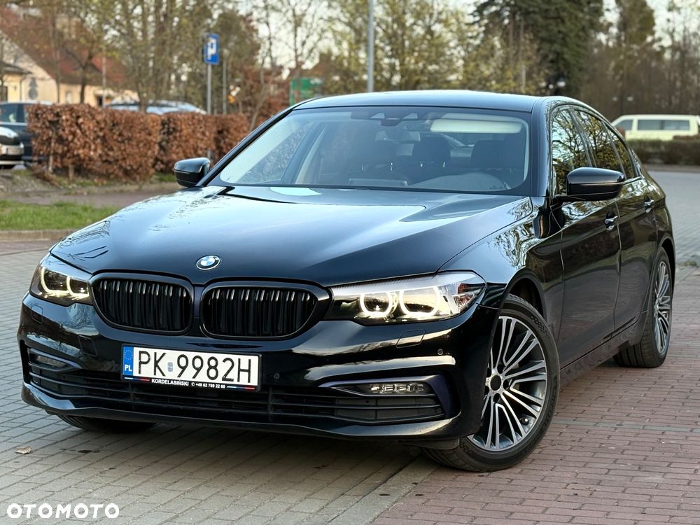 BMW Seria 5 520d Sport Line - 18