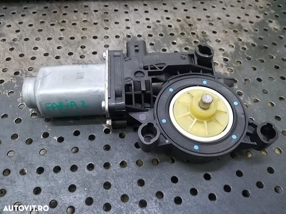 Motoras macara dreapta fata skoda fabia 2 5j 6r0959802aq - 1