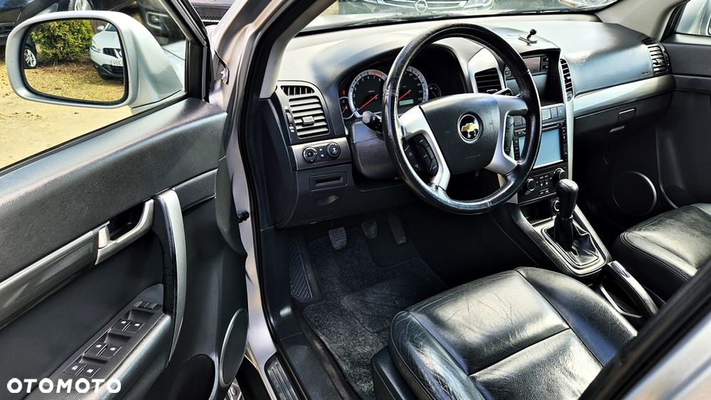 Chevrolet Captiva 2.4 LS - 25
