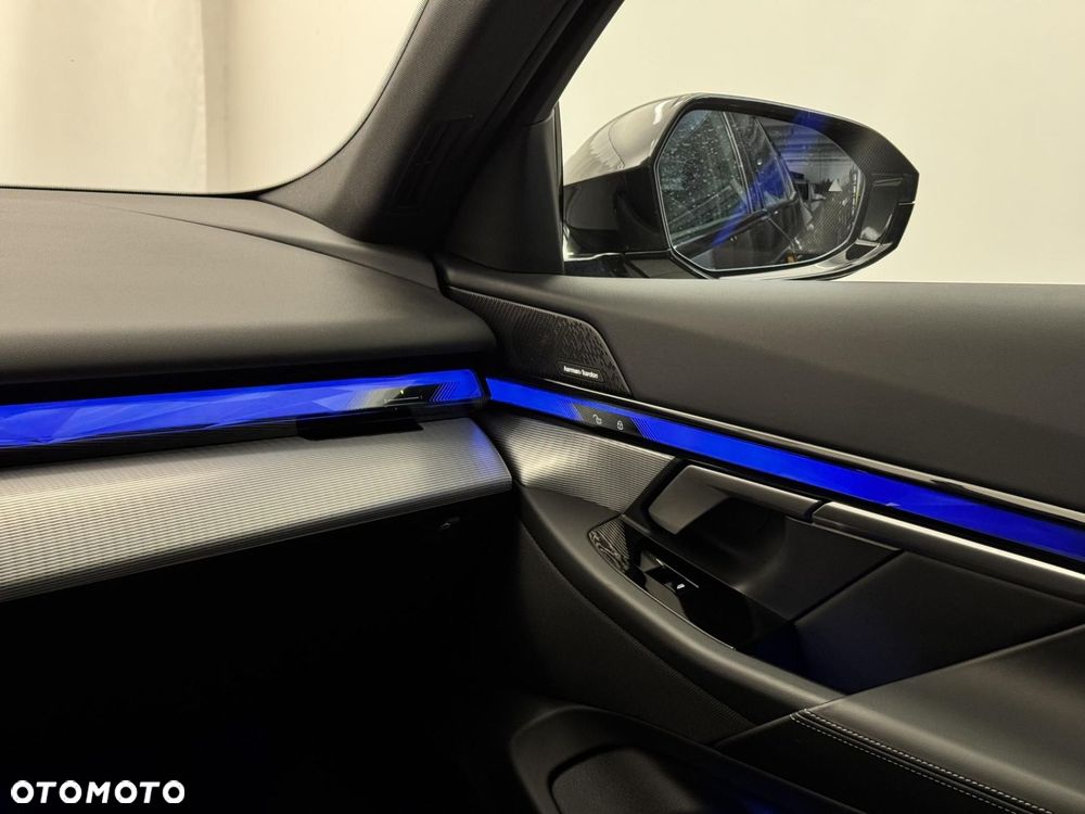 BMW Seria 5 520d mHEV M Sport - 25
