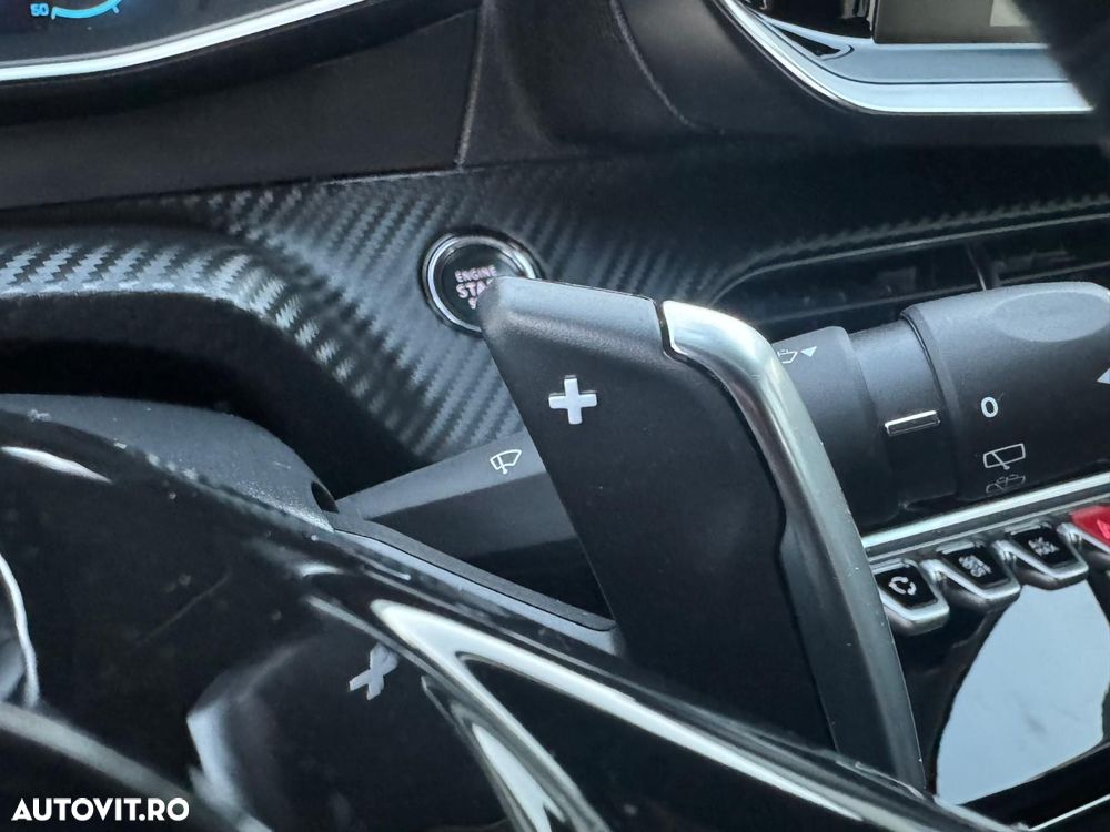 Peugeot 208 - 29