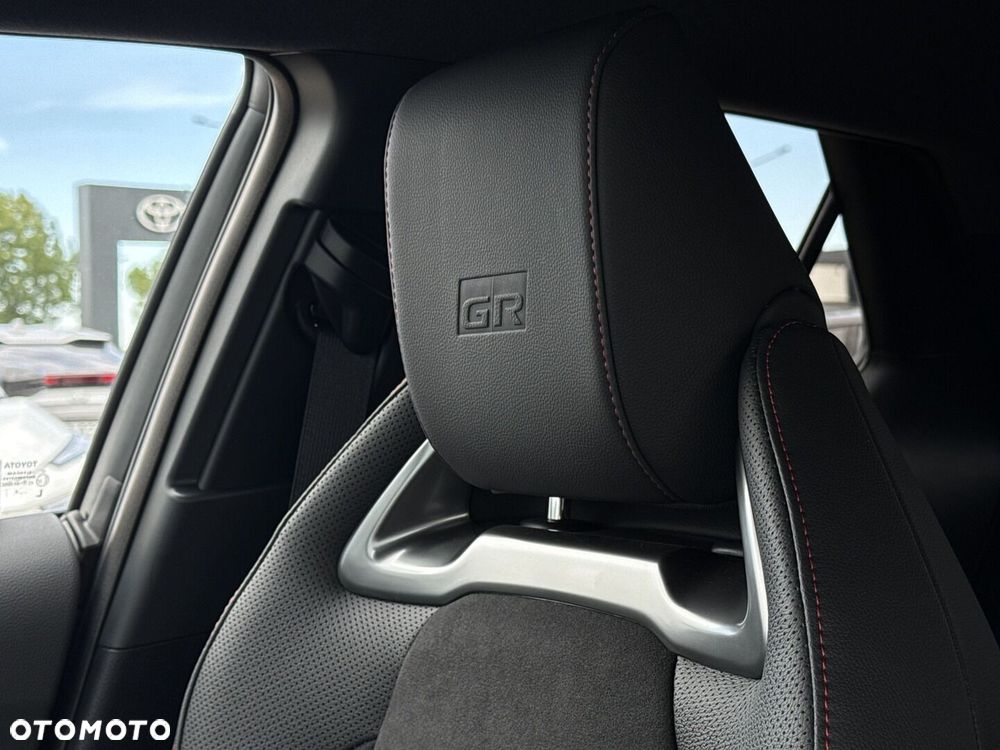 Toyota C-HR 2.0 PHEV Dynamic Force GR Sport - 25