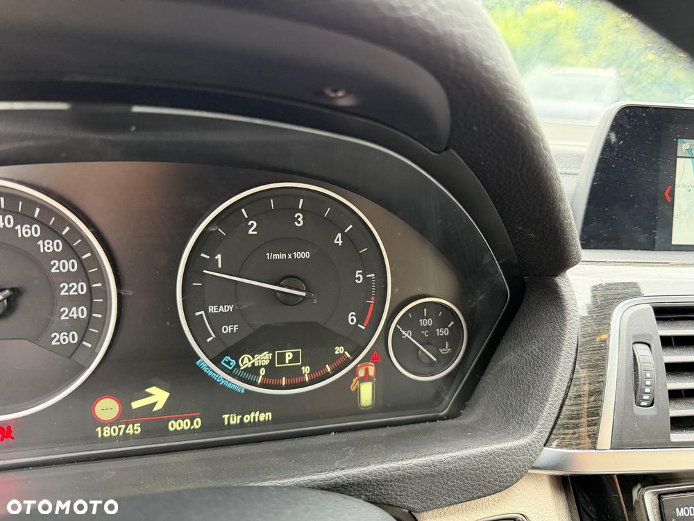 BMW Seria 3 318d Luxury Line - 12