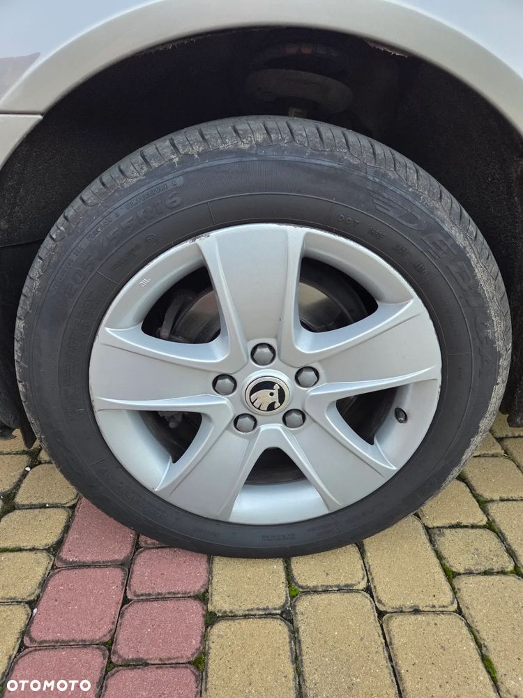 Skoda Octavia 1.6 TDI Active DSG - 9