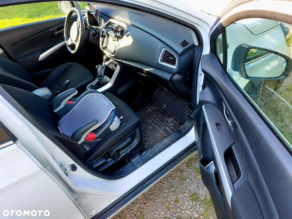 Suzuki SX4 - 10