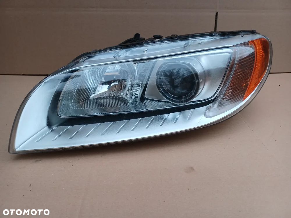 Bi-xenon przedni lewy Volvo v70 xc70 s80 lift lampa