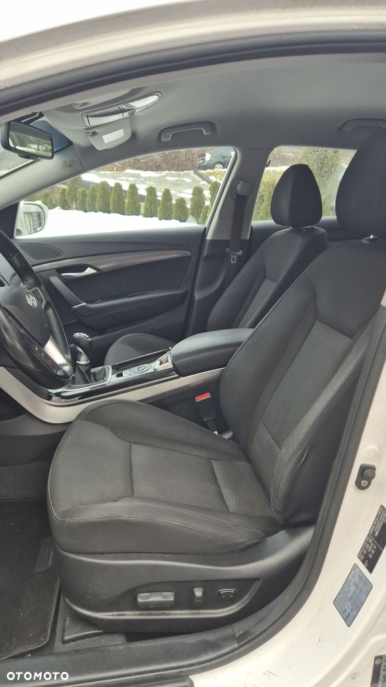 Hyundai i40 Kombi 1.7 CRDi DCT Style - 24