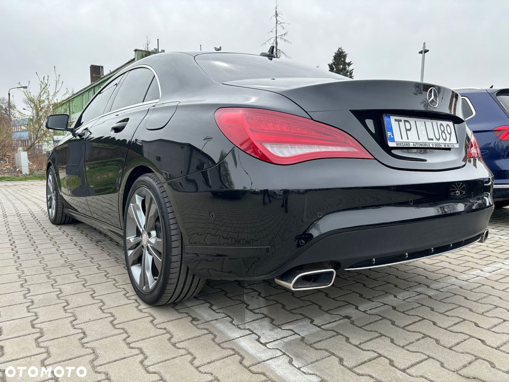 Mercedes-Benz CLA 220 CDI 7G-DCT AMG Line - 12