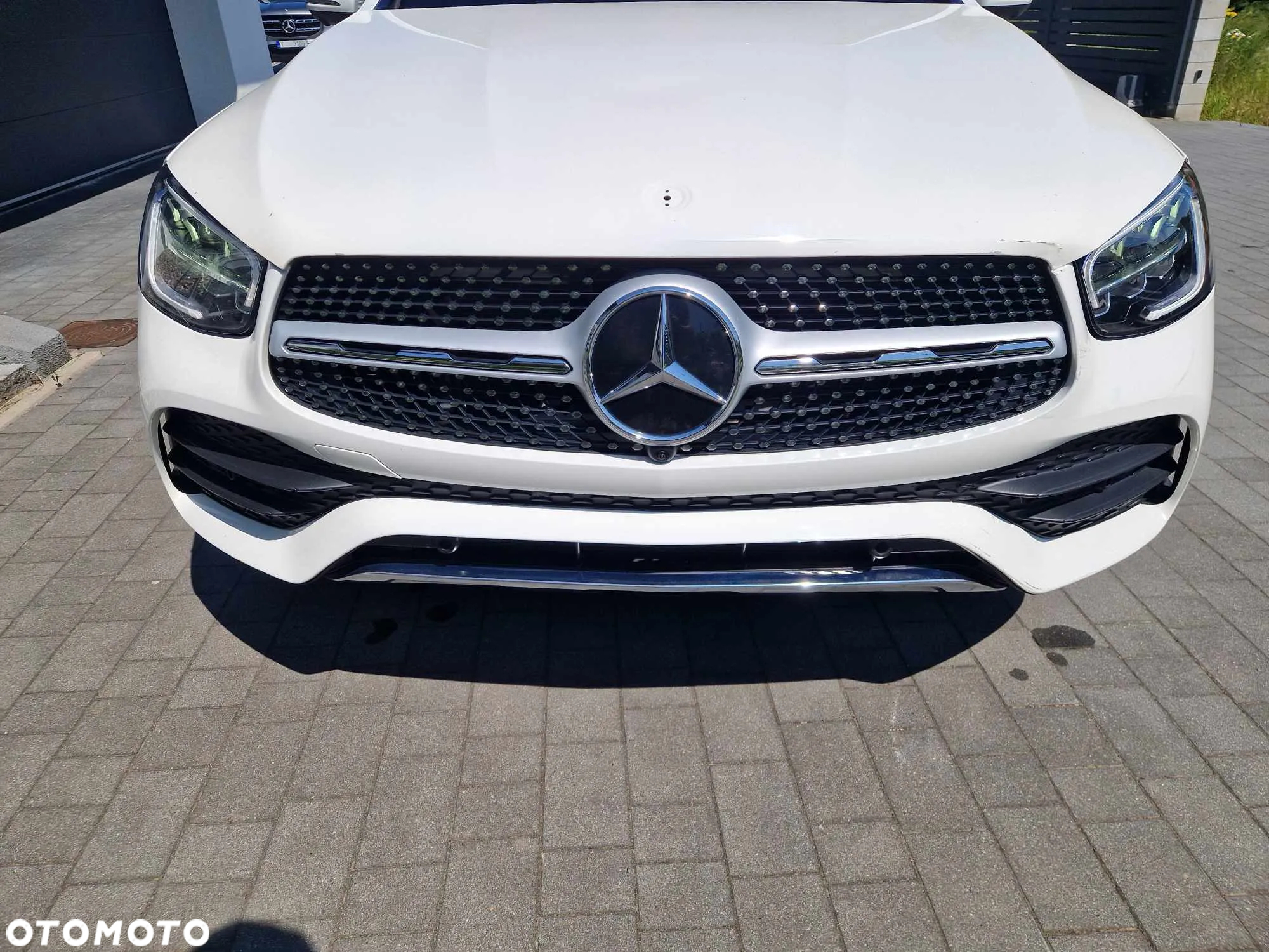 Mercedes-Benz GLC 300 4Matic 9G-TRONIC AMG Line Plus - 18