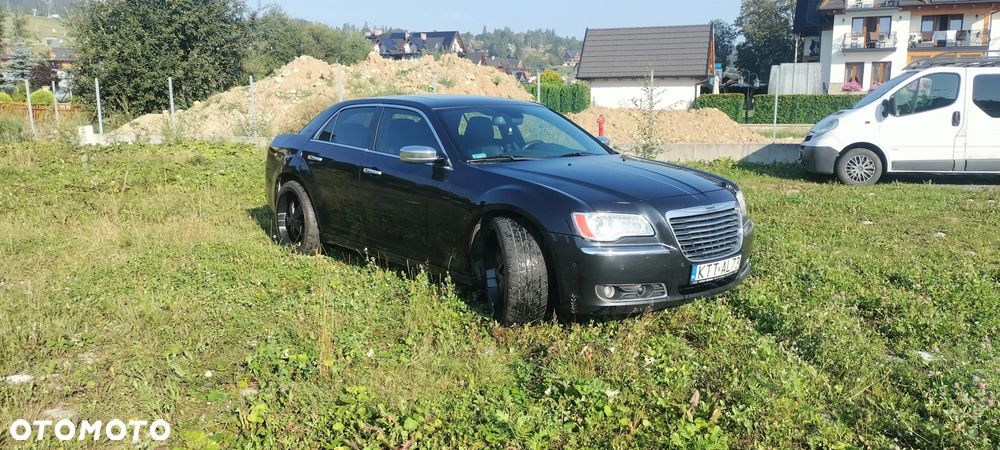 Chrysler 300C 5.7 V8 HEMI AWD Automatik - 8