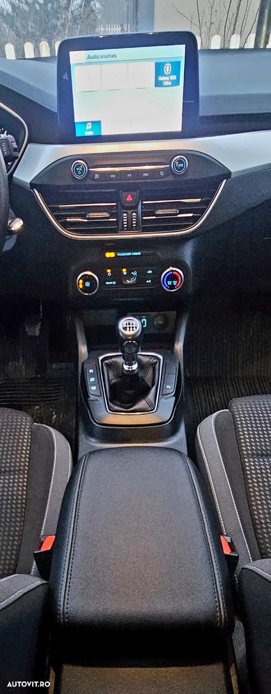 Ford Focus 1.5 EcoBlue Active Business - 32