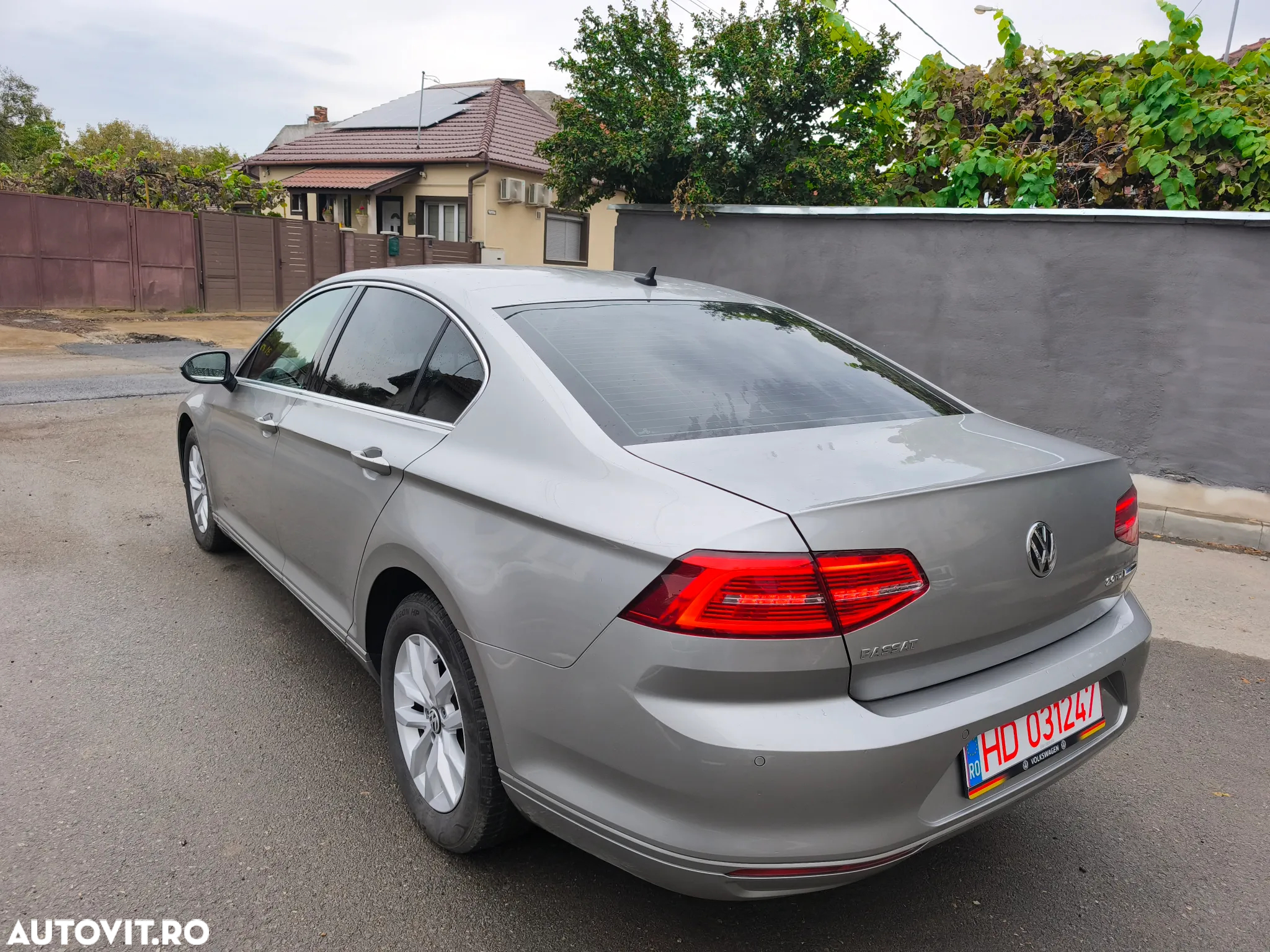Volkswagen Passat Variant 2.0 TDI DSG (BlueMotion Technology) Highline - 5