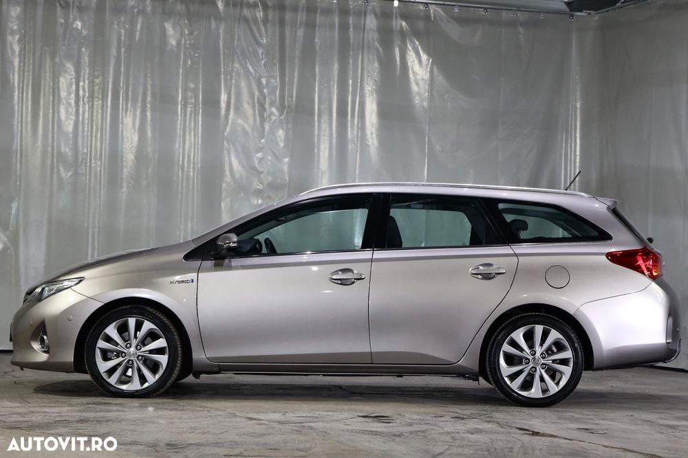 Toyota Auris 1.8 L VVT-i Hybrid Luna - 36