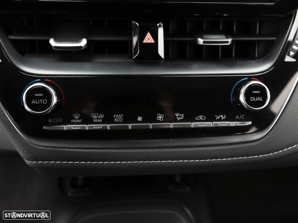 Toyota Corolla Touring Sports 1.8 Hybrid Active - 19