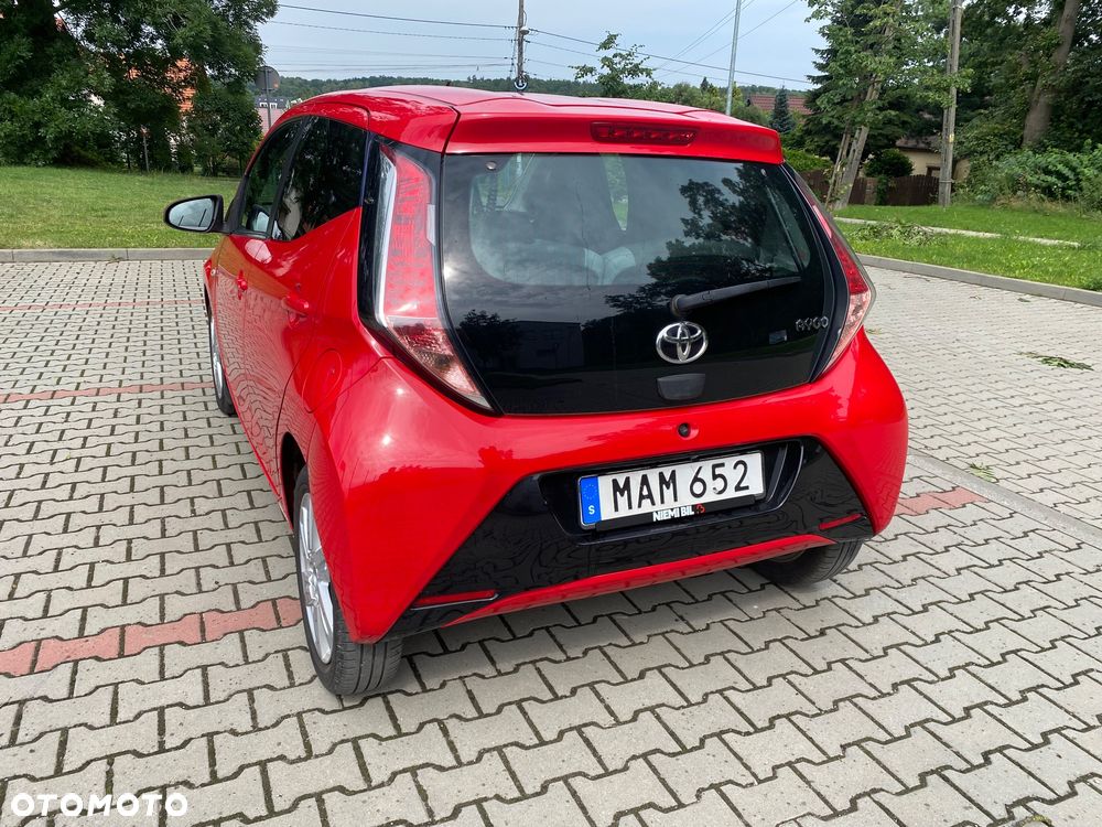 Toyota Aygo x-play touch - 7