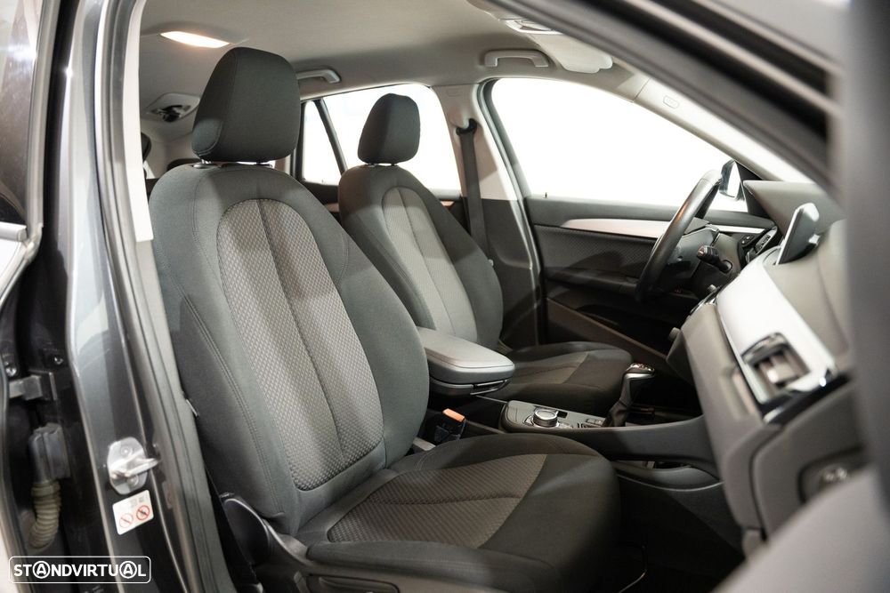 BMW X1 25 e xDrive Corporate Edition - 15