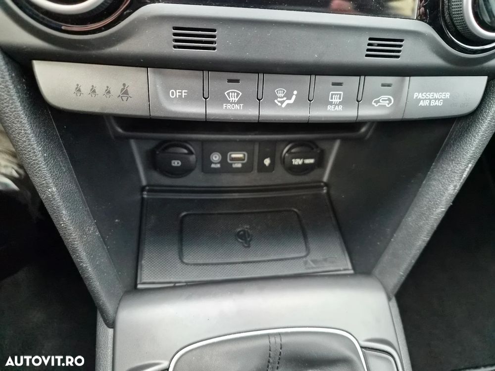 Hyundai KONA - 35