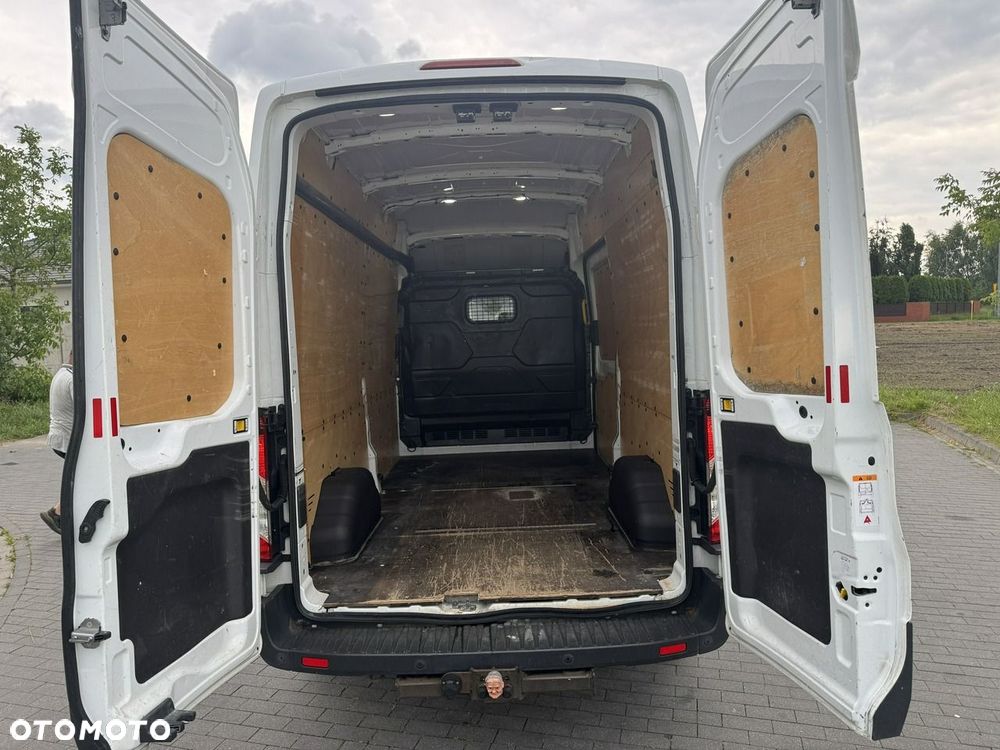 Ford Transit - 9
