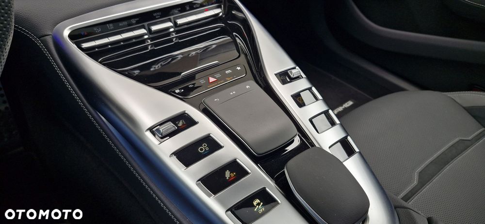 Mercedes-Benz AMG GT 53 4Matic+ 4D Speedshift TCT 9G - 18