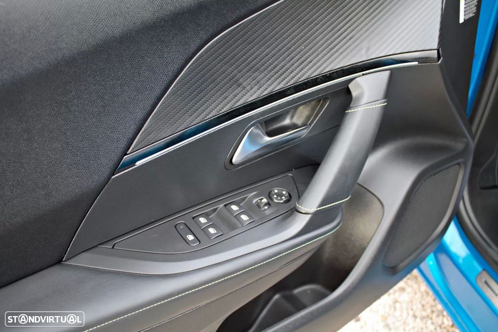 Peugeot 2008 1.2 PureTech GT EAT8 - 20