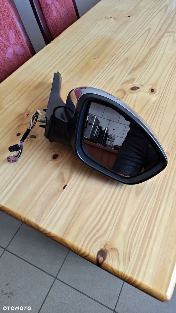 Lusterko prawe Peugeot 208 232673078 - 1