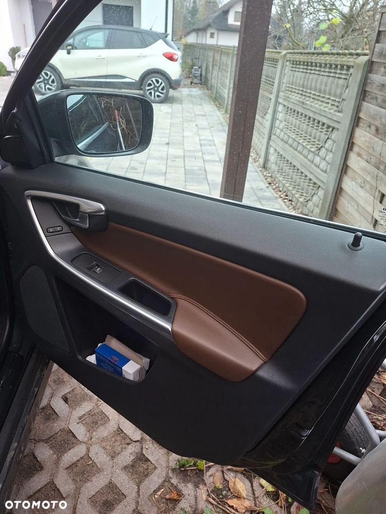 Volvo XC 60 T6 AWD Kinetic - 7