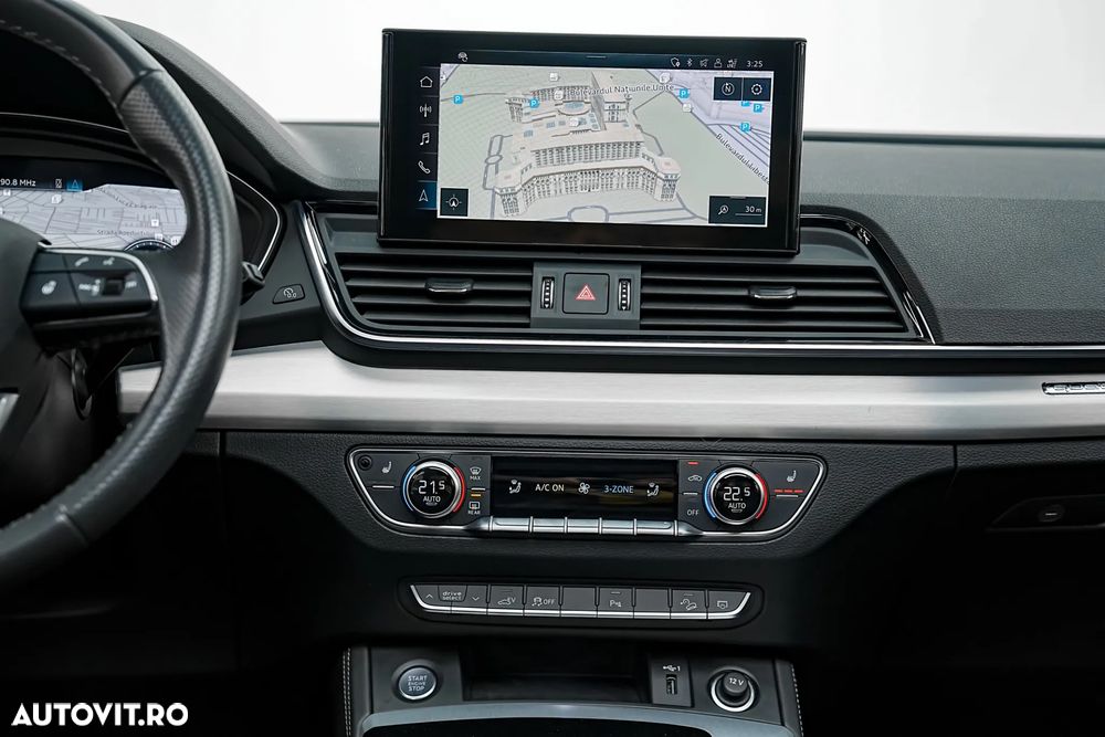 Audi Q5 55 TFSIe quattro S tronic S line - 36