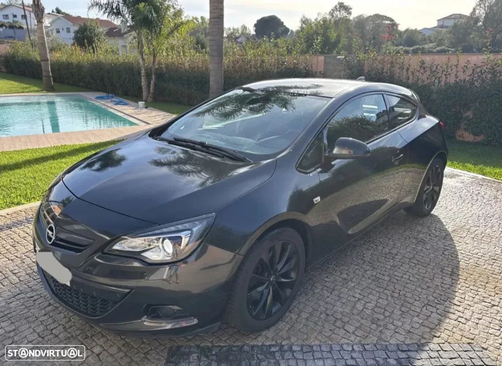 Opel Astra GTC - 10