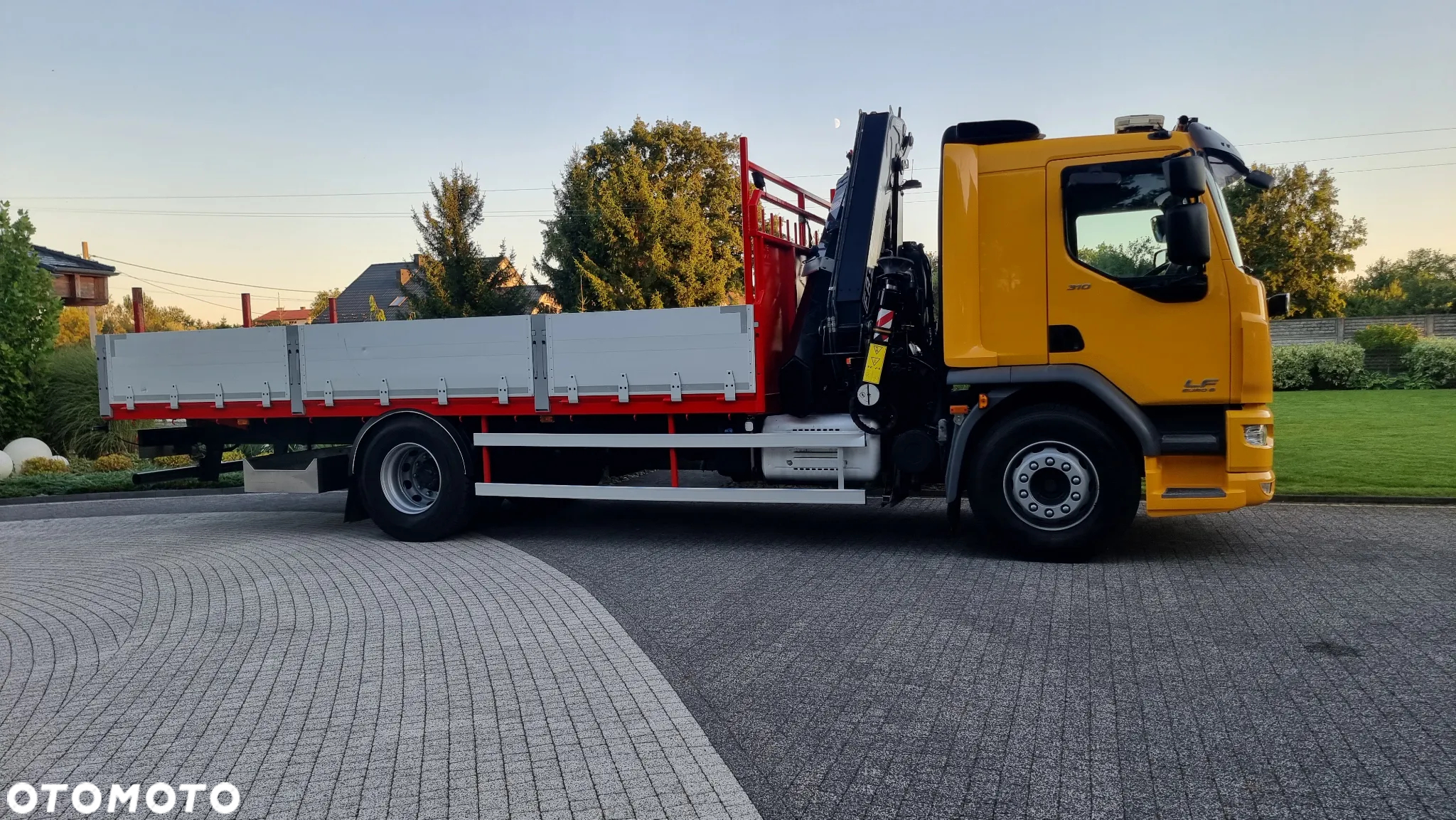 DAF LF 310 4x2 HDS FASSI F185 - 9