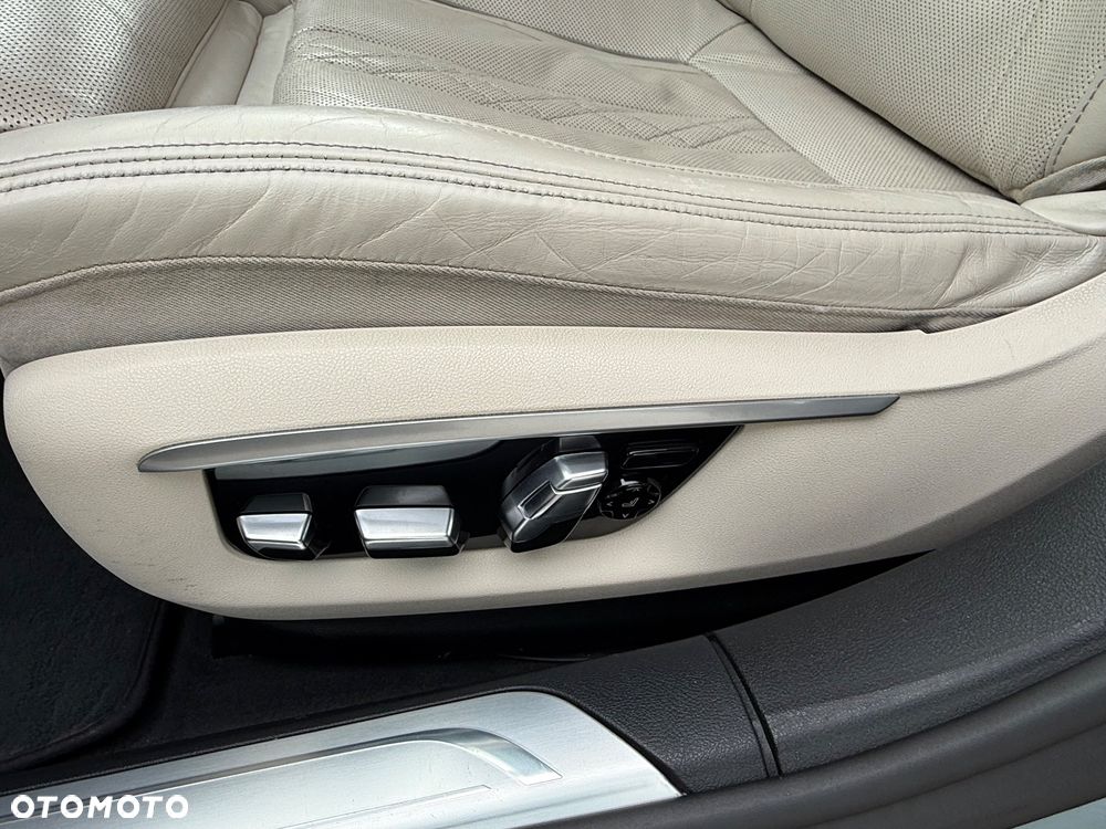 BMW Seria 7 740d xDrive - 8