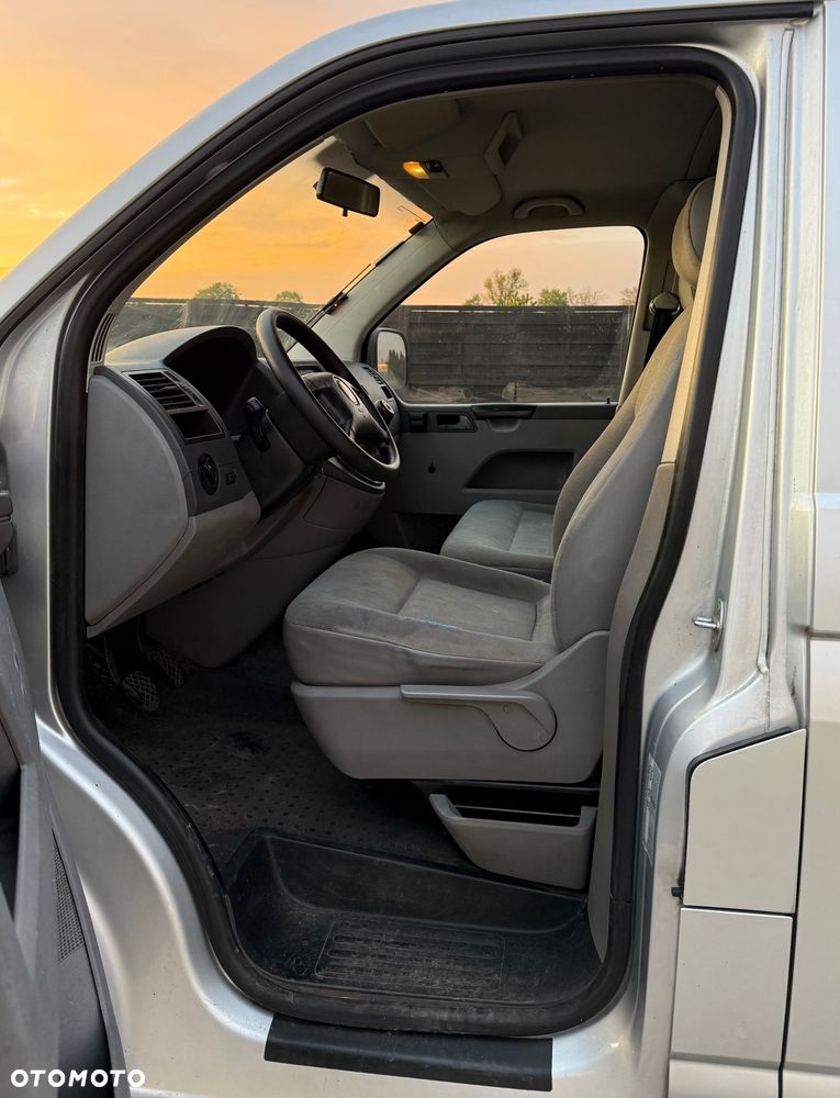 Volkswagen Transporter - 17