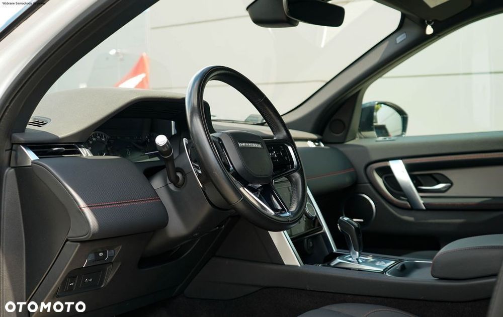 Land Rover Discovery Sport - 13