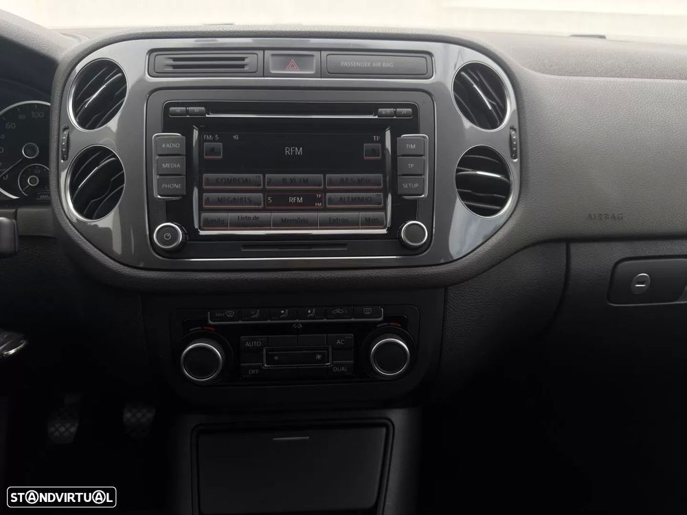 VW Tiguan 2.0 TDi Sport BlueMotion - 22